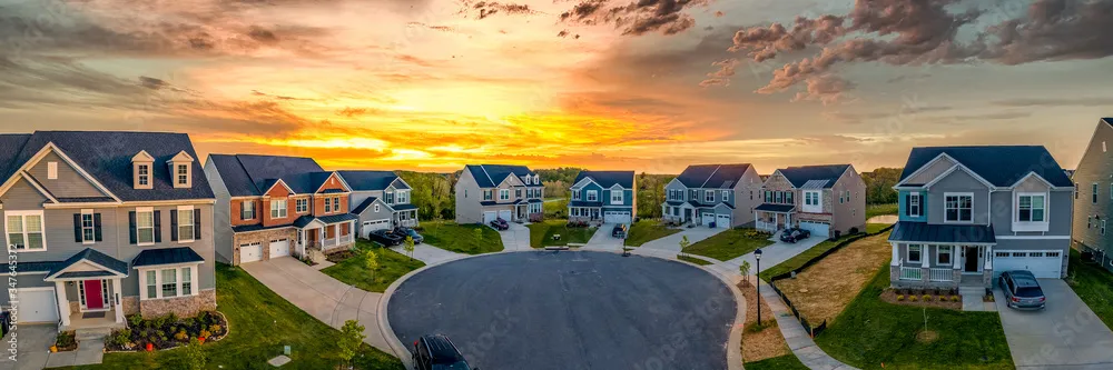 Residential neighborhood with quality roofs in Centreville, VA